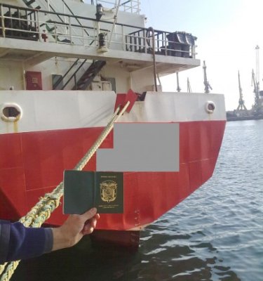 Carnet fals de marinar, descoperit în Portul Constanţa